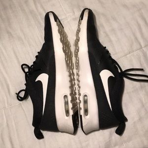 Black Nike Air Max Thea